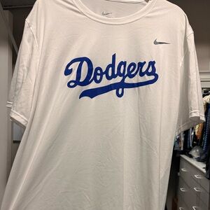 Men’s LA Dodgers Nike drifit tee size xxl